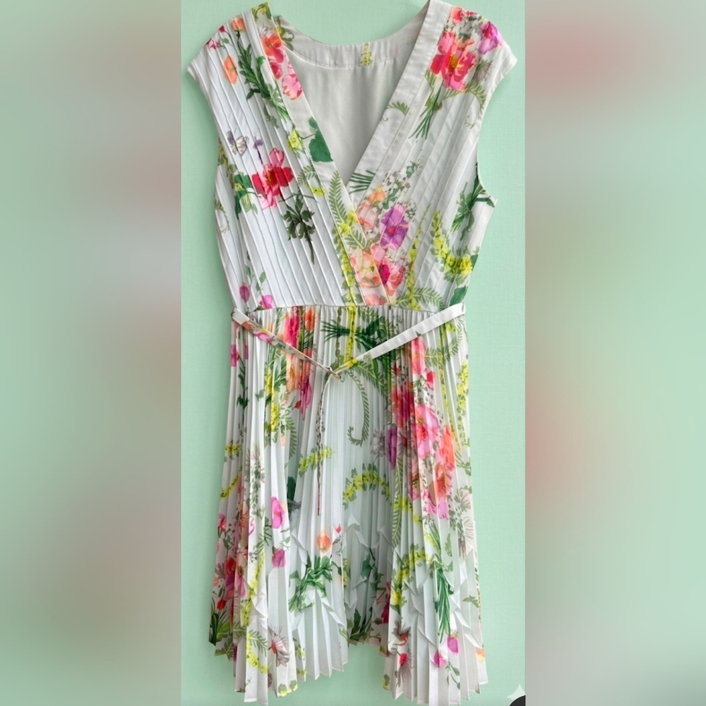 Ted Baker Perlaa Floral Pleated Belted Dress. Size 2. 16ptp